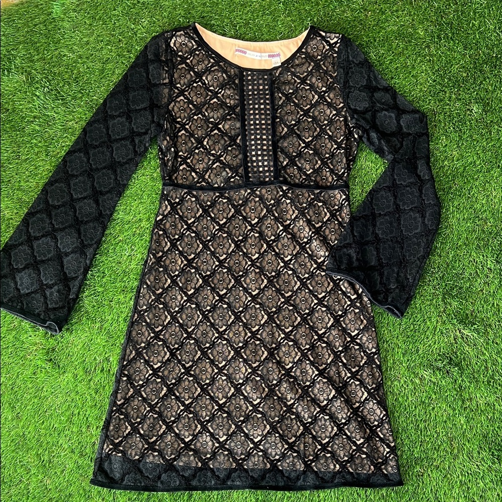 Chelsea & Violet Lace & Velvet Long Sleeve Dress Size M
